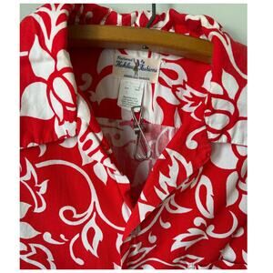 Midcentury Vintage Hawaiian Hibiscus Camp Shirt